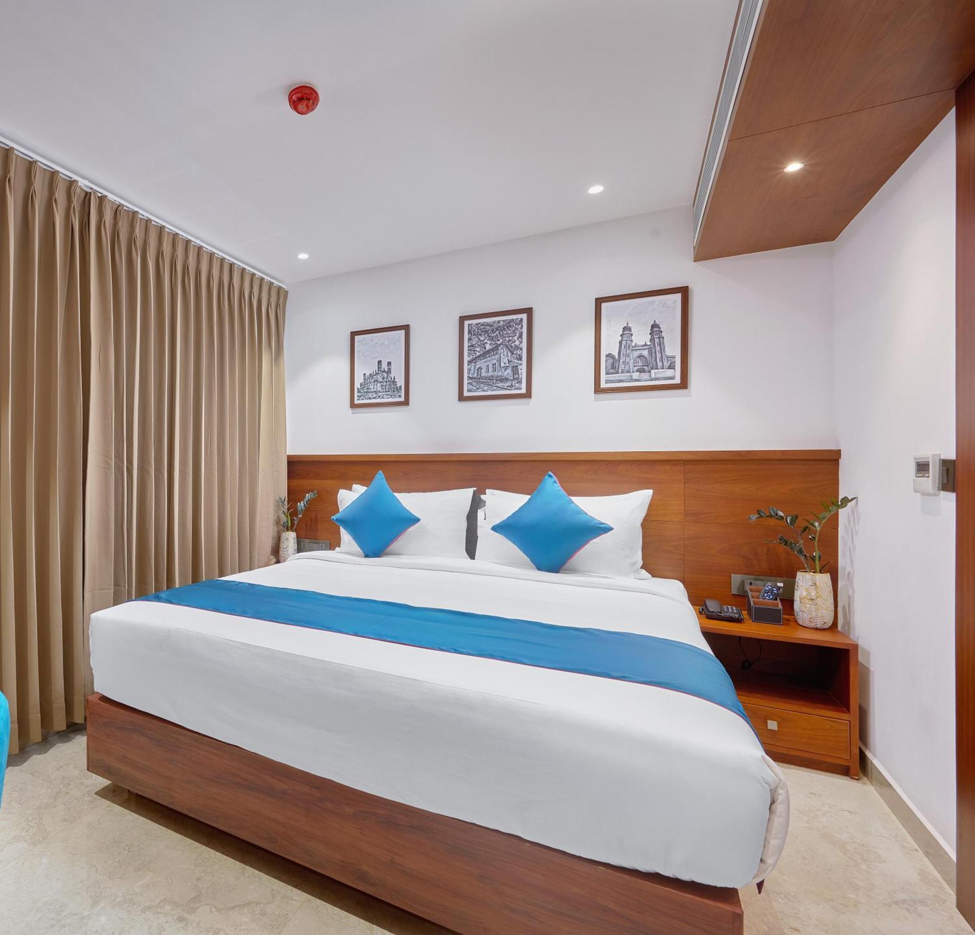Hotel Q-White Crescent à Kochi Extérieur photo